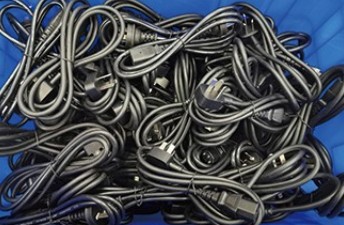 AI+機器人解鎖新場景，梅卡曼德線束抓取方案發布